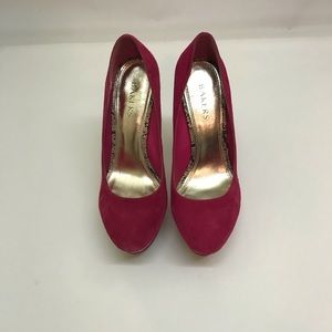 Women Pumps pink suede with orange on the heel